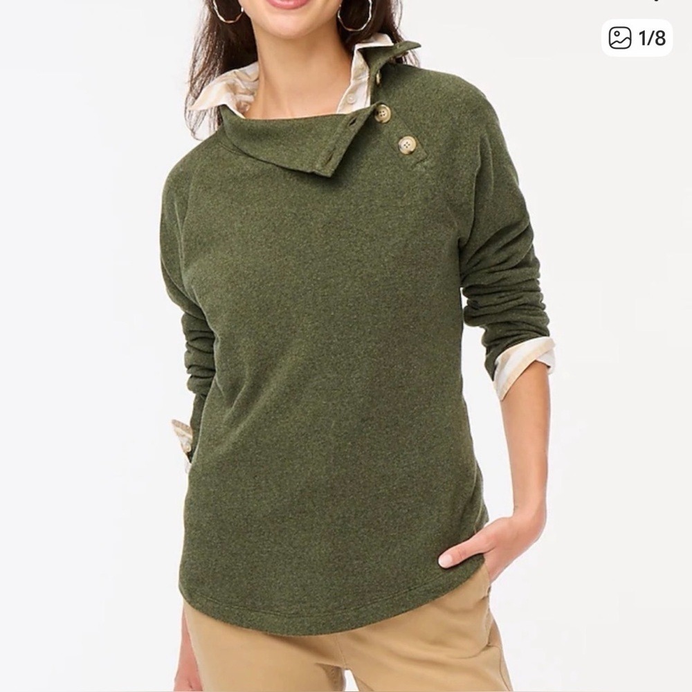 J. Crew Factory Wide button-collar pullover sweatshirt M